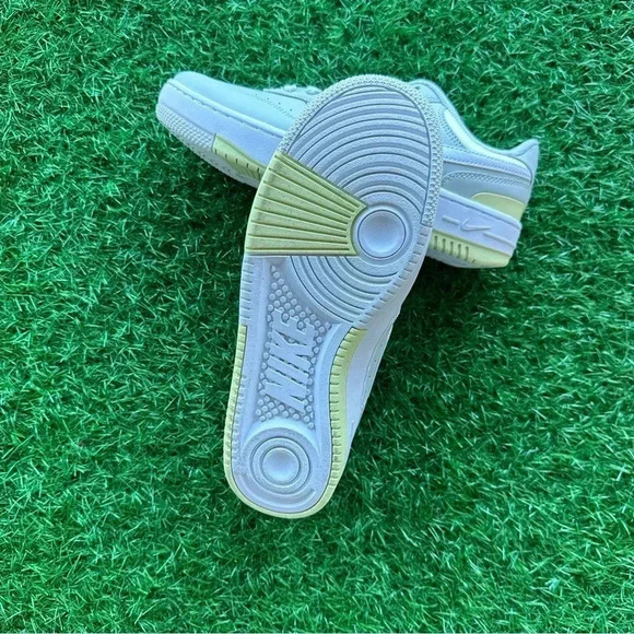 Nike Gamma Force Light Silver / Life Lime - Picture 8 of 9